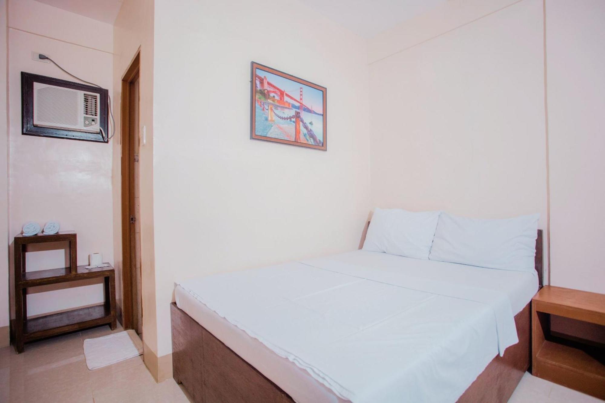 Durhan White Beach Resort Powered By Cocotel Tabuelan Luaran gambar
