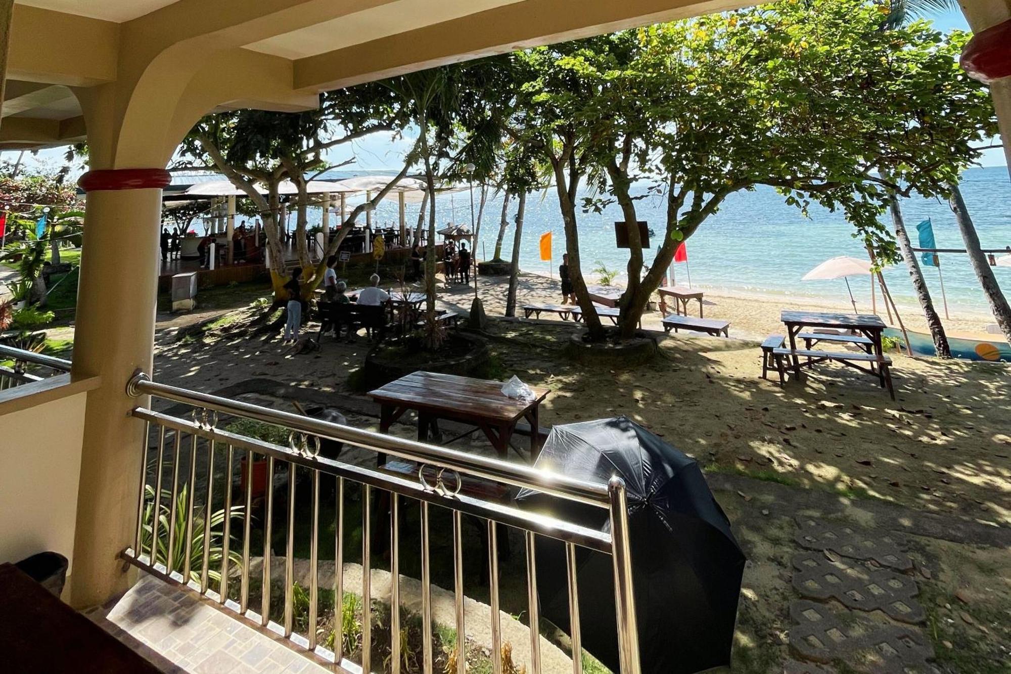 Durhan White Beach Resort Powered By Cocotel Tabuelan Luaran gambar