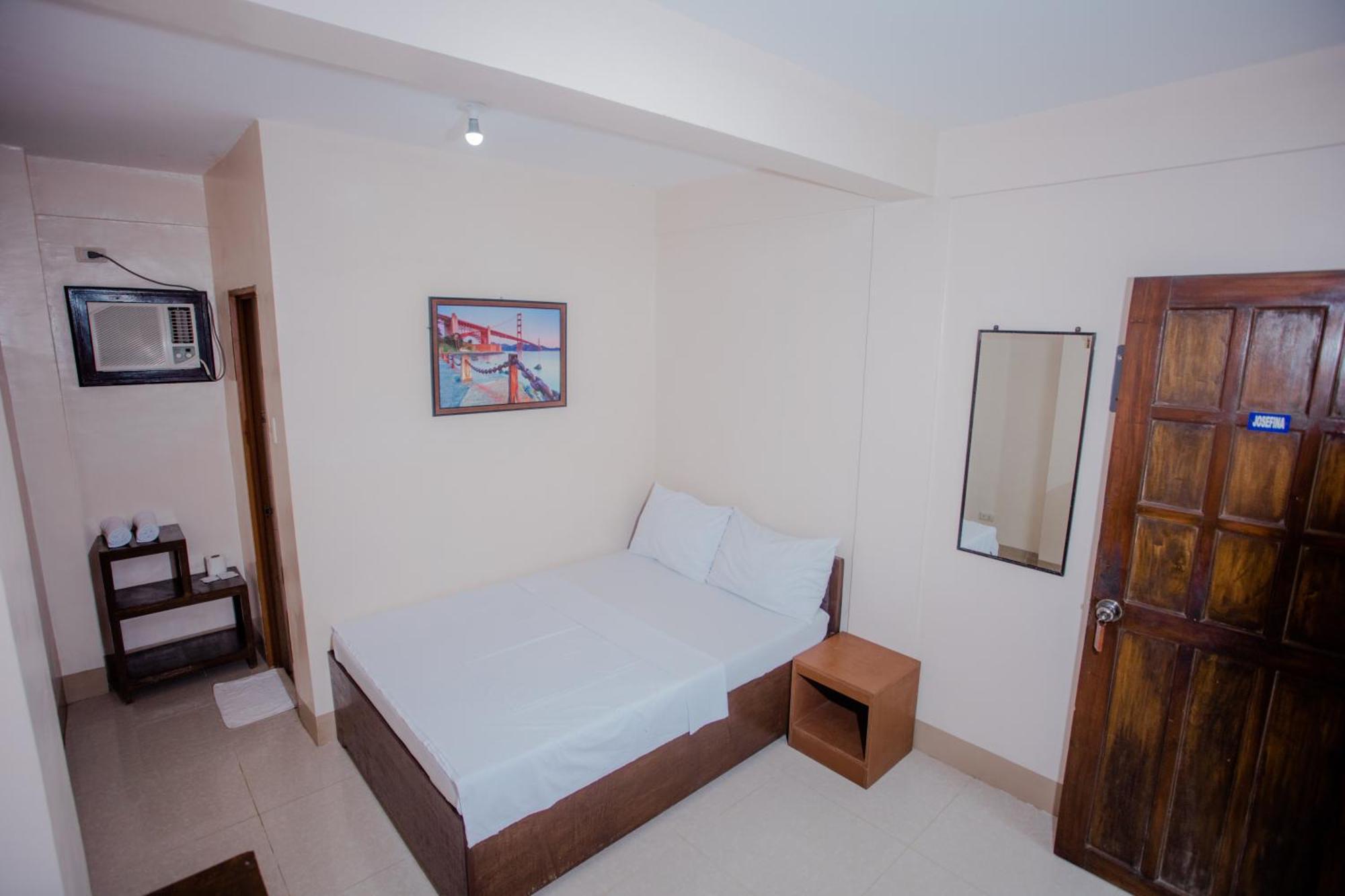 Durhan White Beach Resort Powered By Cocotel Tabuelan Luaran gambar